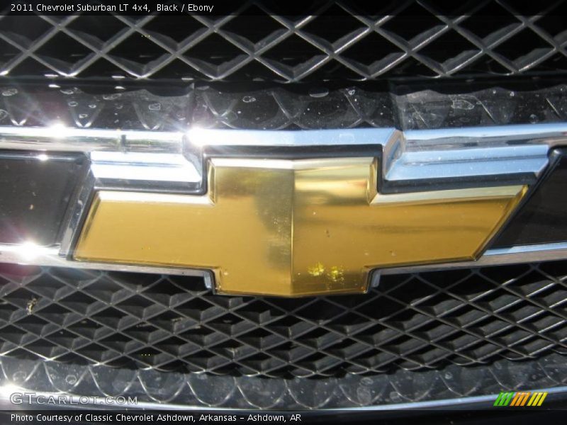 Black / Ebony 2011 Chevrolet Suburban LT 4x4
