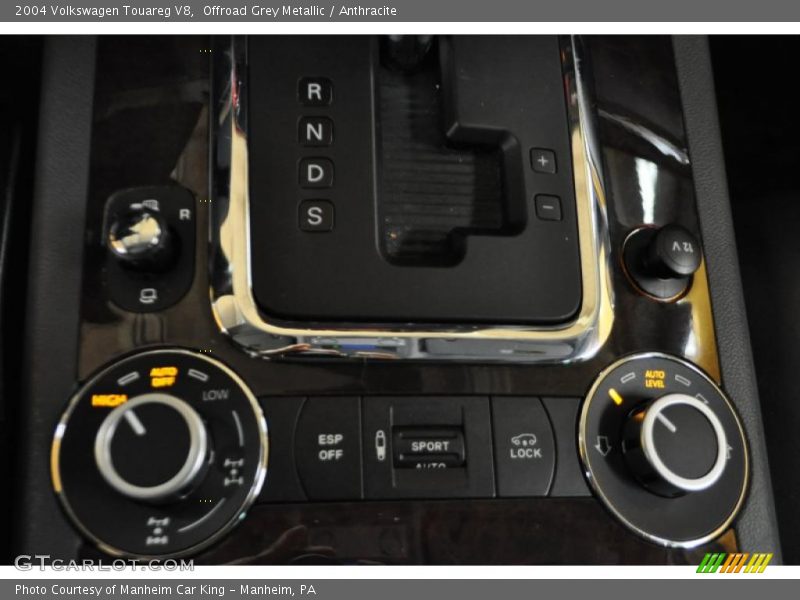 Offroad Grey Metallic / Anthracite 2004 Volkswagen Touareg V8