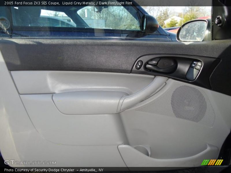 Liquid Grey Metallic / Dark Flint/Light Flint 2005 Ford Focus ZX3 SES Coupe