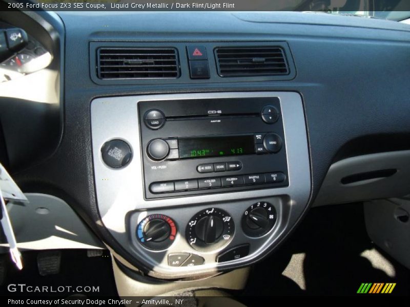 Liquid Grey Metallic / Dark Flint/Light Flint 2005 Ford Focus ZX3 SES Coupe