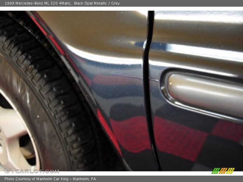 Black Opal Metallic / Grey 1999 Mercedes-Benz ML 320 4Matic