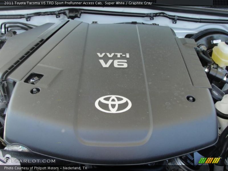 Super White / Graphite Gray 2011 Toyota Tacoma V6 TRD Sport PreRunner Access Cab
