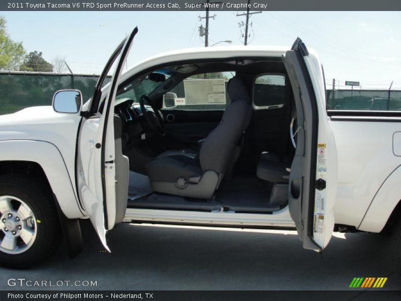 Super White / Graphite Gray 2011 Toyota Tacoma V6 TRD Sport PreRunner Access Cab