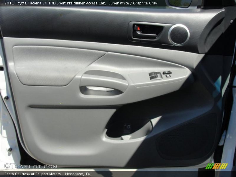 Super White / Graphite Gray 2011 Toyota Tacoma V6 TRD Sport PreRunner Access Cab