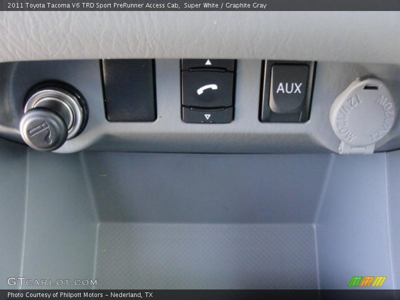 Controls of 2011 Tacoma V6 TRD Sport PreRunner Access Cab