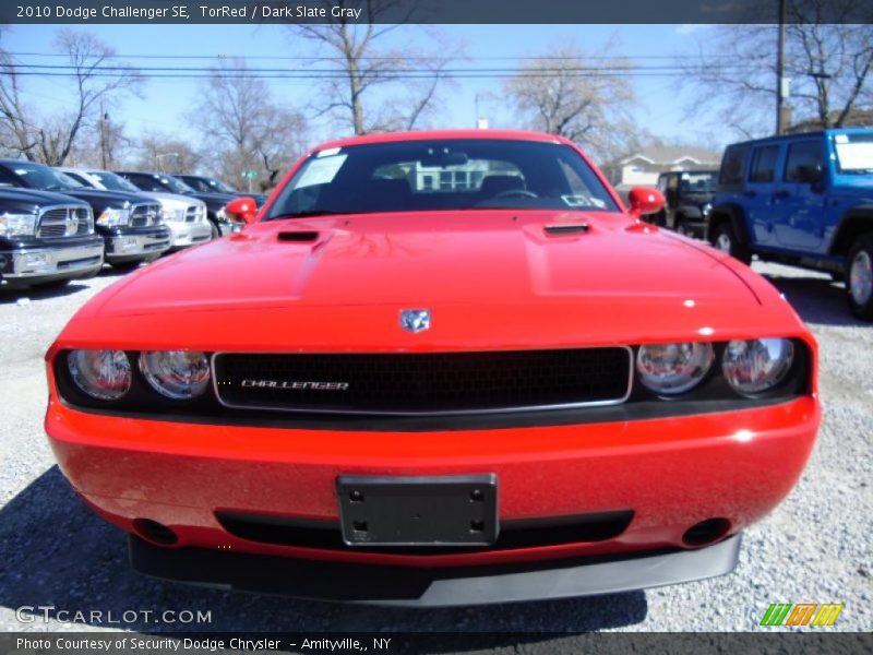 TorRed / Dark Slate Gray 2010 Dodge Challenger SE