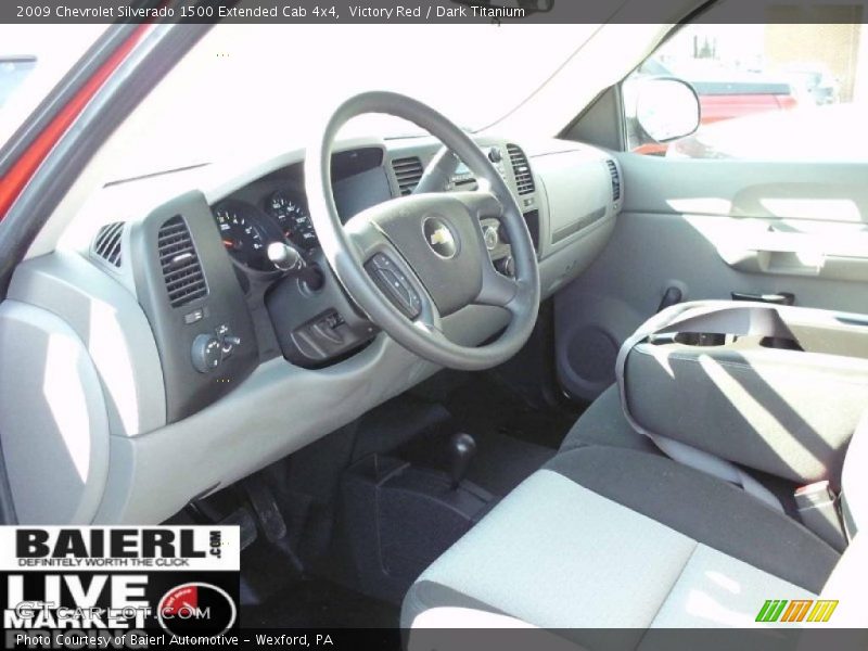 Victory Red / Dark Titanium 2009 Chevrolet Silverado 1500 Extended Cab 4x4