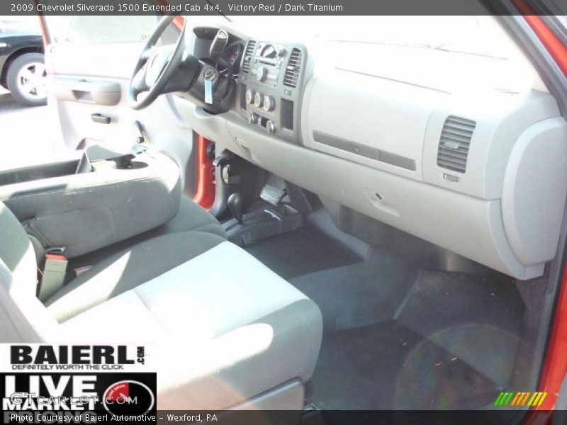 Victory Red / Dark Titanium 2009 Chevrolet Silverado 1500 Extended Cab 4x4