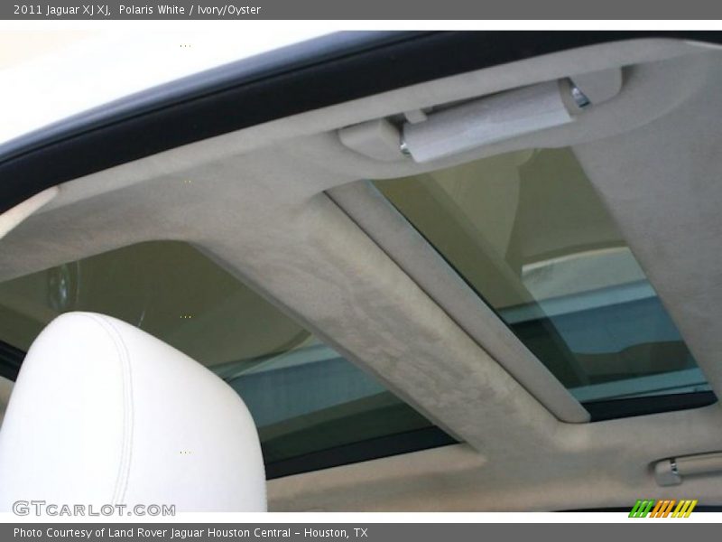 Polaris White / Ivory/Oyster 2011 Jaguar XJ XJ