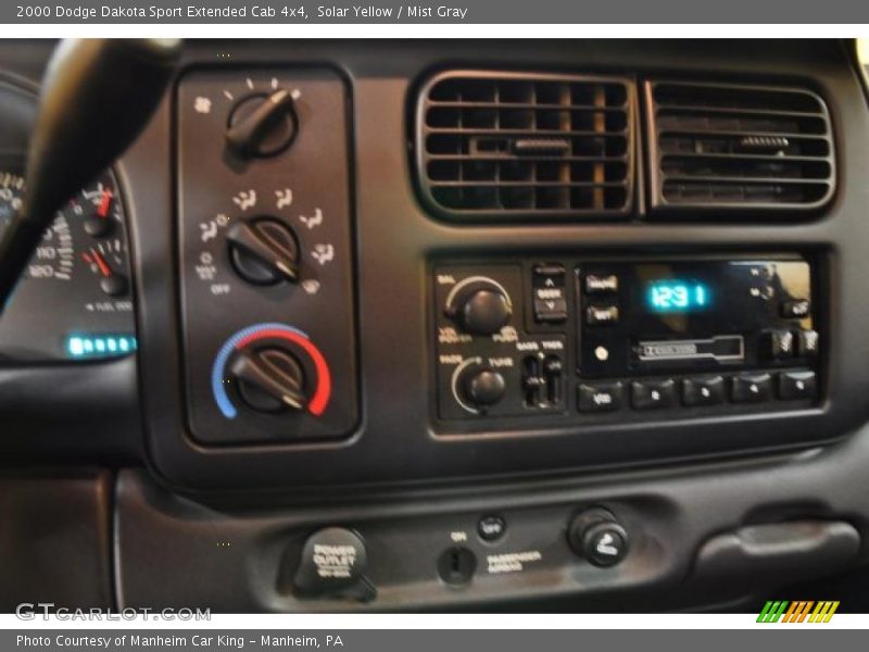 Solar Yellow / Mist Gray 2000 Dodge Dakota Sport Extended Cab 4x4