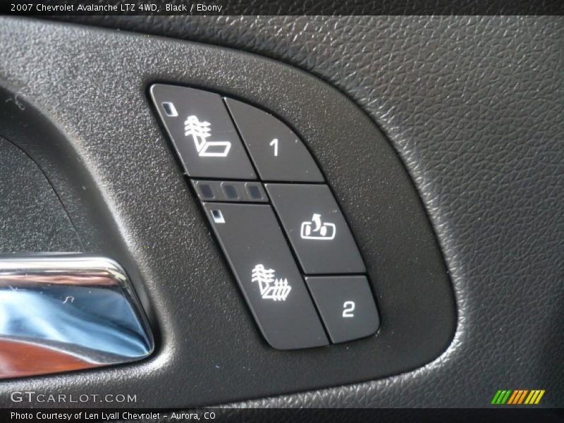 Black / Ebony 2007 Chevrolet Avalanche LTZ 4WD