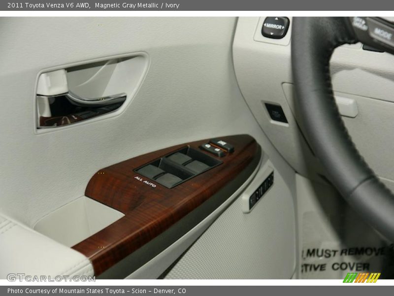 Magnetic Gray Metallic / Ivory 2011 Toyota Venza V6 AWD