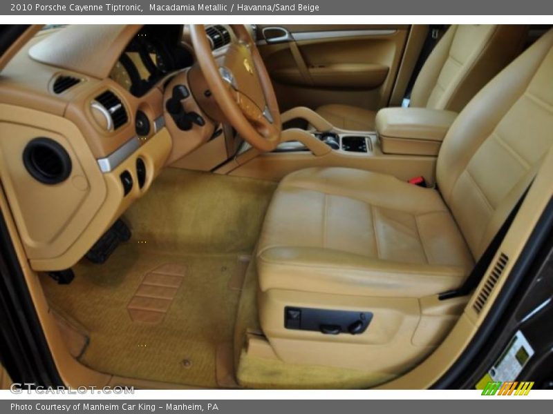 Macadamia Metallic / Havanna/Sand Beige 2010 Porsche Cayenne Tiptronic
