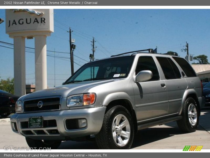 Chrome Silver Metallic / Charcoal 2002 Nissan Pathfinder LE