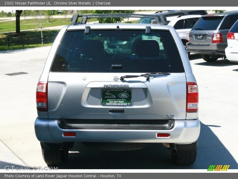 Chrome Silver Metallic / Charcoal 2002 Nissan Pathfinder LE