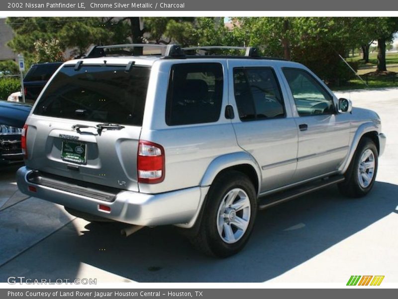 Chrome Silver Metallic / Charcoal 2002 Nissan Pathfinder LE
