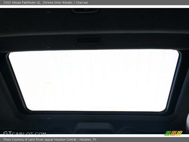 Chrome Silver Metallic / Charcoal 2002 Nissan Pathfinder LE