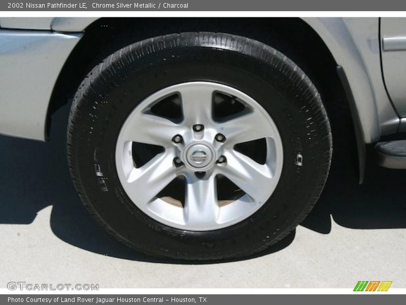 Chrome Silver Metallic / Charcoal 2002 Nissan Pathfinder LE