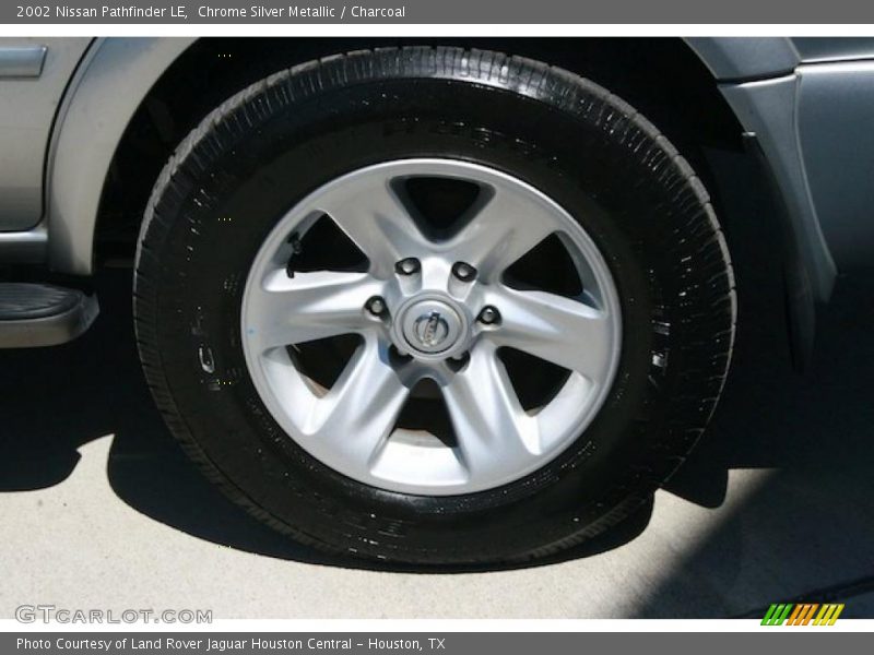 Chrome Silver Metallic / Charcoal 2002 Nissan Pathfinder LE
