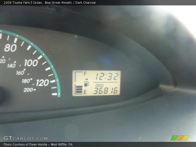 Blue Streak Metallic / Dark Charcoal 2009 Toyota Yaris S Sedan