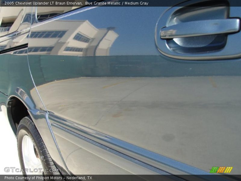 Blue Granite Metallic / Medium Gray 2005 Chevrolet Uplander LT Braun Entervan