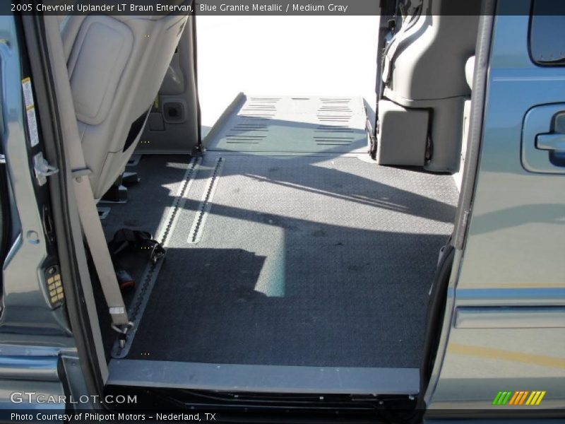  2005 Uplander LT Braun Entervan Medium Gray Interior