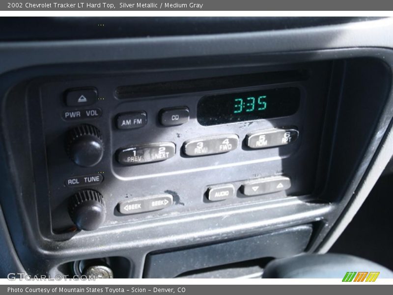 Silver Metallic / Medium Gray 2002 Chevrolet Tracker LT Hard Top