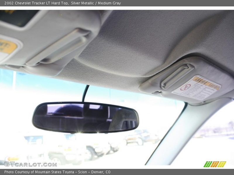 Silver Metallic / Medium Gray 2002 Chevrolet Tracker LT Hard Top