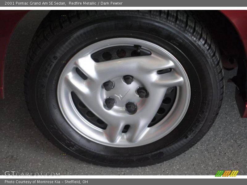 Redfire Metallic / Dark Pewter 2001 Pontiac Grand Am SE Sedan