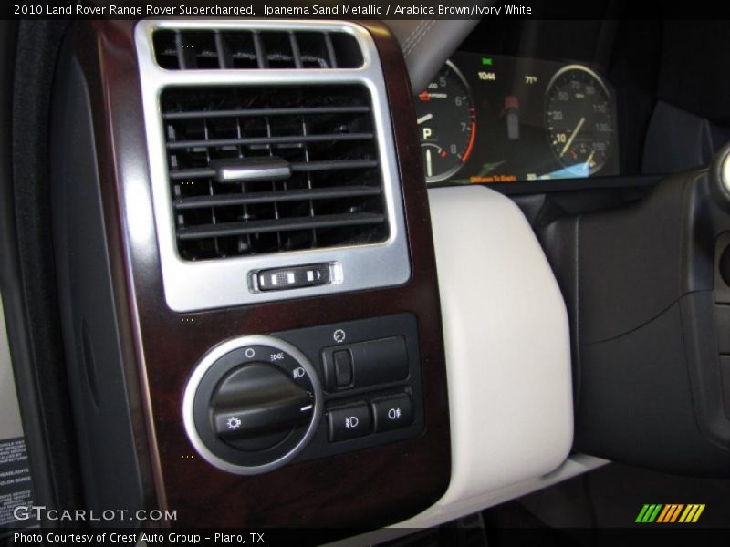 Controls of 2010 Range Rover Supercharged