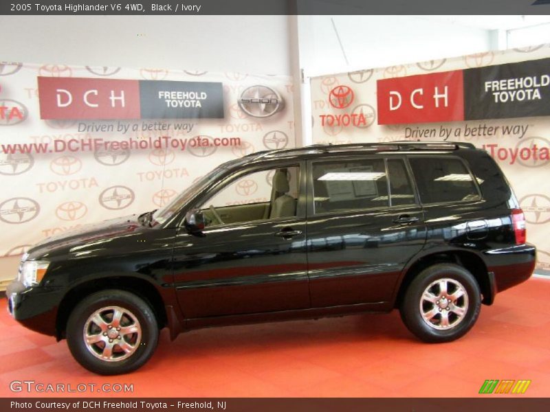 Black / Ivory 2005 Toyota Highlander V6 4WD