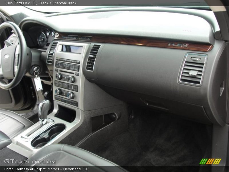 Black / Charcoal Black 2009 Ford Flex SEL