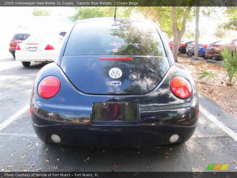 Galactic Blue Metallic / Cream Beige 2005 Volkswagen New Beetle GL Coupe