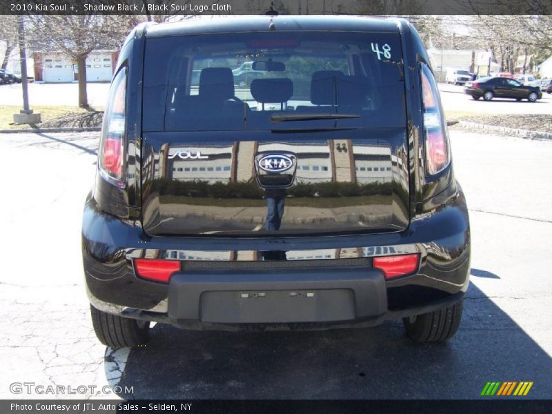 Shadow Black / Black Soul Logo Cloth 2010 Kia Soul +
