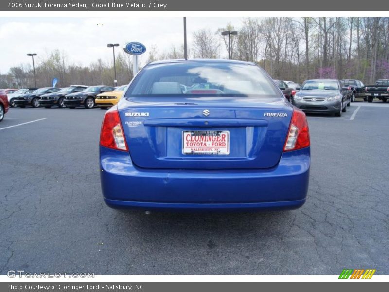 Cobalt Blue Metallic / Grey 2006 Suzuki Forenza Sedan