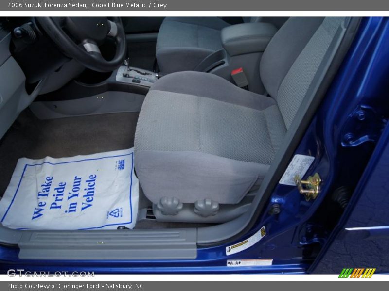 Cobalt Blue Metallic / Grey 2006 Suzuki Forenza Sedan