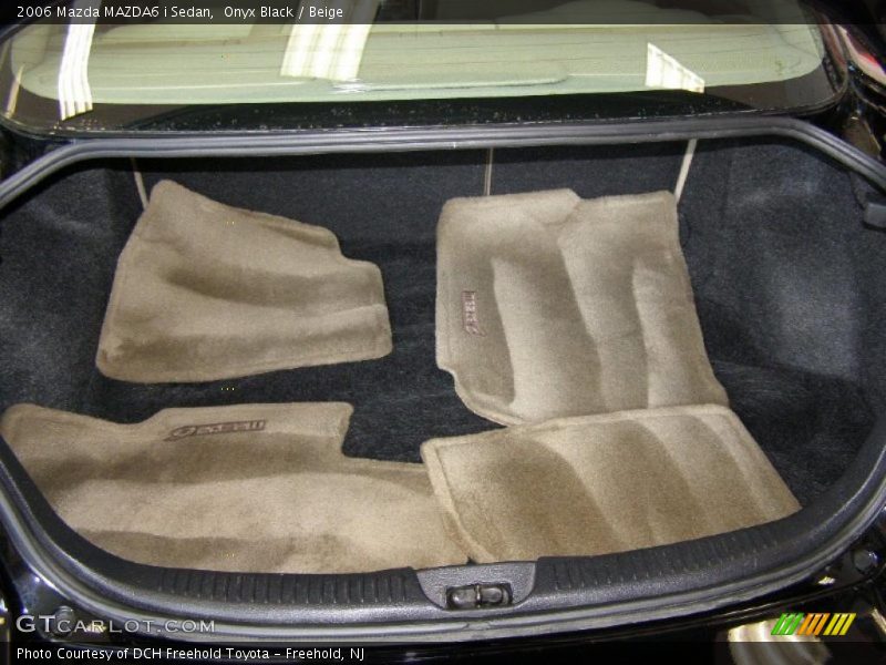 Onyx Black / Beige 2006 Mazda MAZDA6 i Sedan