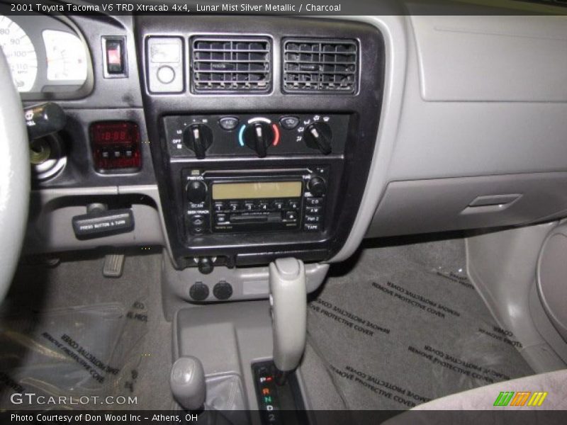 Lunar Mist Silver Metallic / Charcoal 2001 Toyota Tacoma V6 TRD Xtracab 4x4