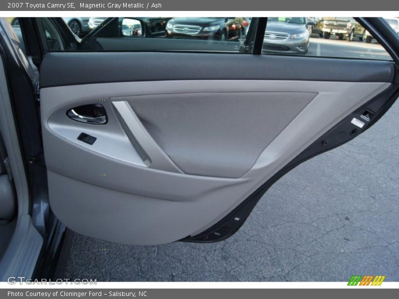 Magnetic Gray Metallic / Ash 2007 Toyota Camry SE