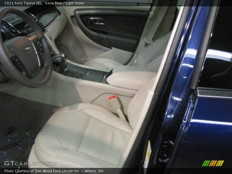 Kona Blue / Light Stone 2011 Ford Taurus SEL
