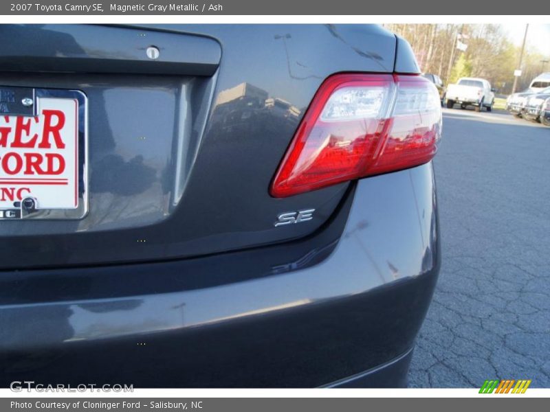 Magnetic Gray Metallic / Ash 2007 Toyota Camry SE