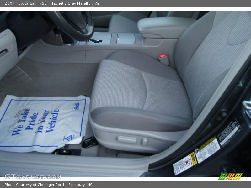 Magnetic Gray Metallic / Ash 2007 Toyota Camry SE