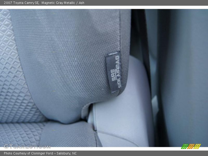 Magnetic Gray Metallic / Ash 2007 Toyota Camry SE