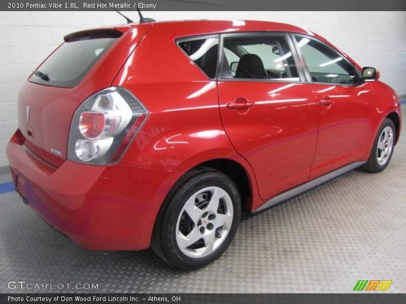 Red Hot Metallic / Ebony 2010 Pontiac Vibe 1.8L