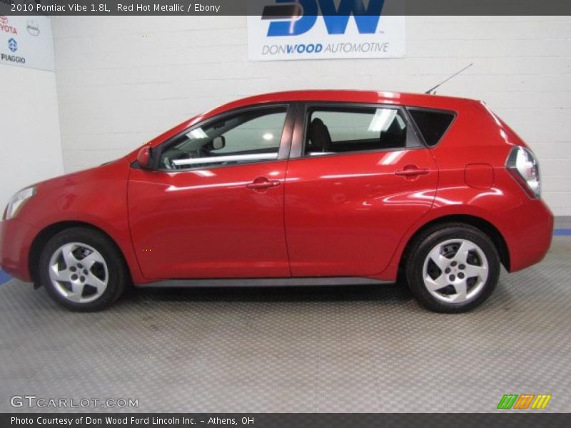 Red Hot Metallic / Ebony 2010 Pontiac Vibe 1.8L