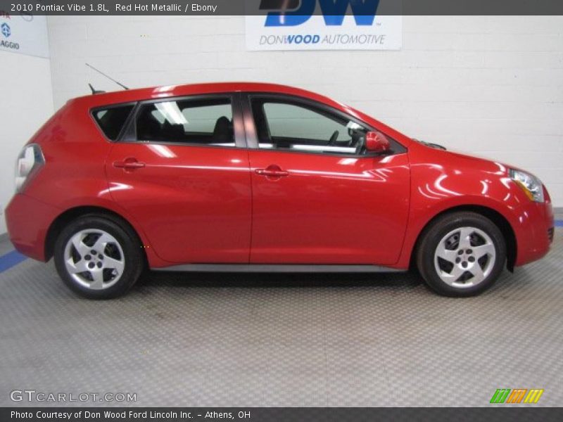 Red Hot Metallic / Ebony 2010 Pontiac Vibe 1.8L