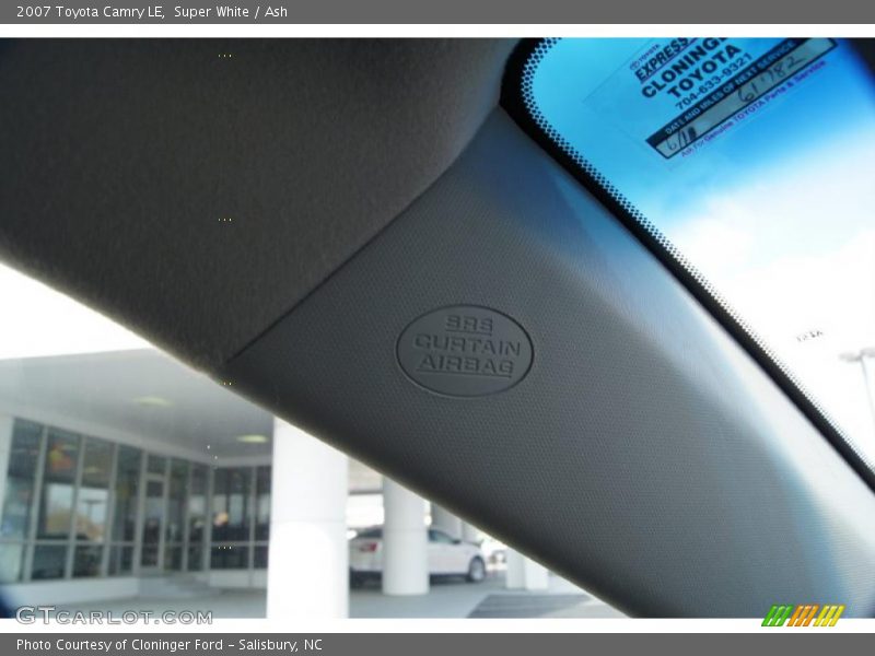 Super White / Ash 2007 Toyota Camry LE