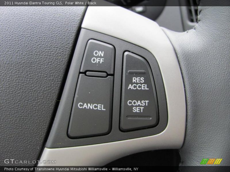 Controls of 2011 Elantra Touring GLS