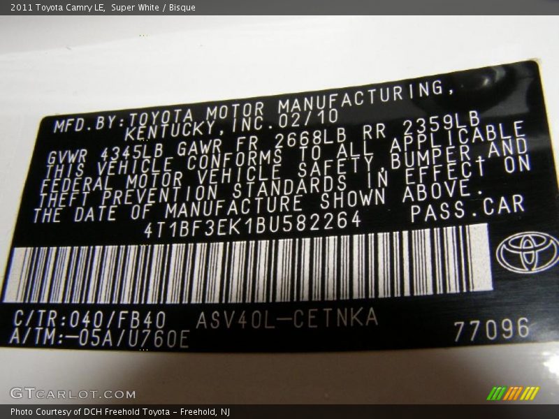 Super White / Bisque 2011 Toyota Camry LE