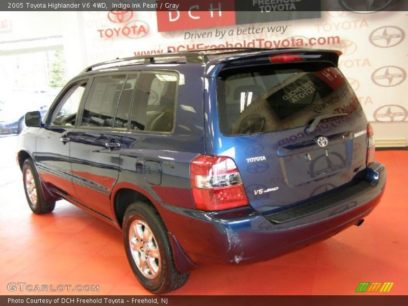 Indigo Ink Pearl / Gray 2005 Toyota Highlander V6 4WD